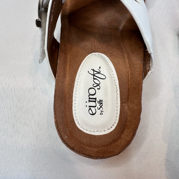 Euro soft women’s sandals by soffit size 8 white comfy summer spring - Picture 2 of 7